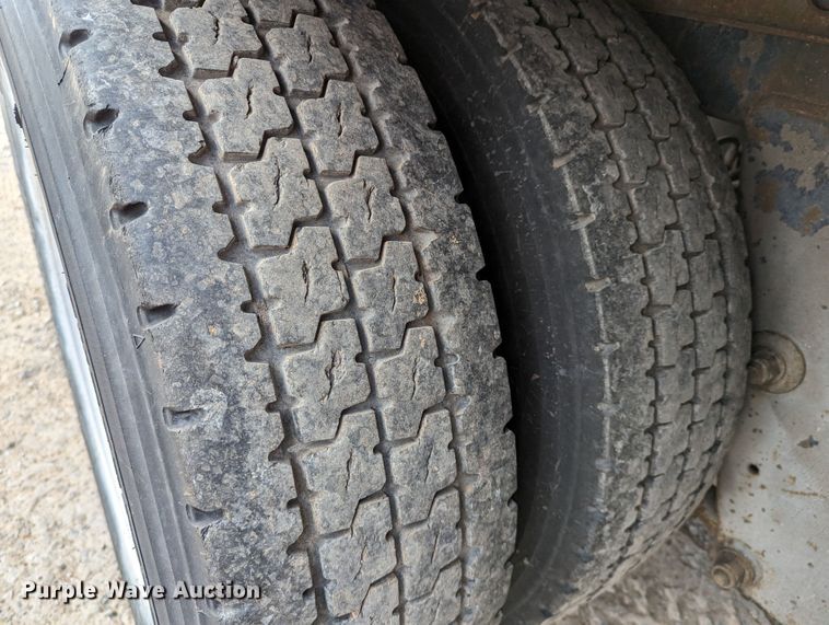 image for item LP9249 2005 Great Dane 7411TP-SA  dry van trailer