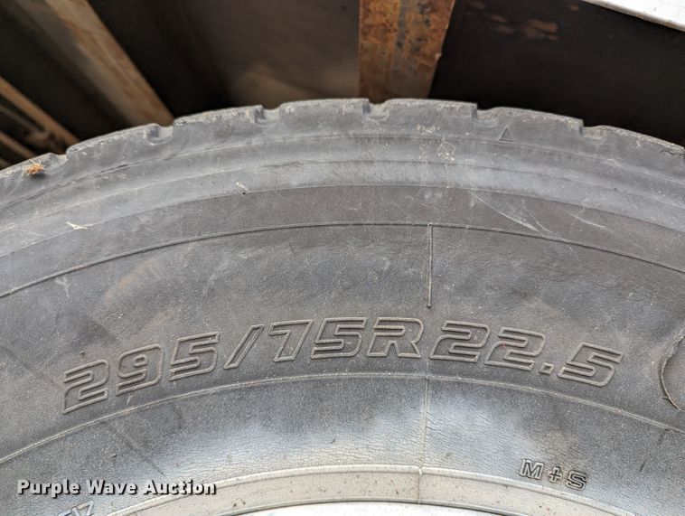 image for item LP9249 2005 Great Dane 7411TP-SA  dry van trailer