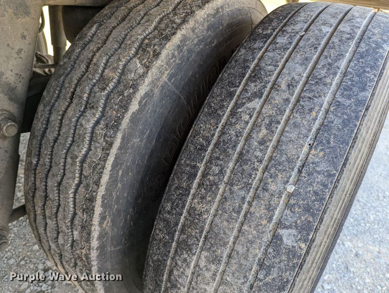 image for item LP9250 2005 Great Dane 7411TP-SA  dry van trailer