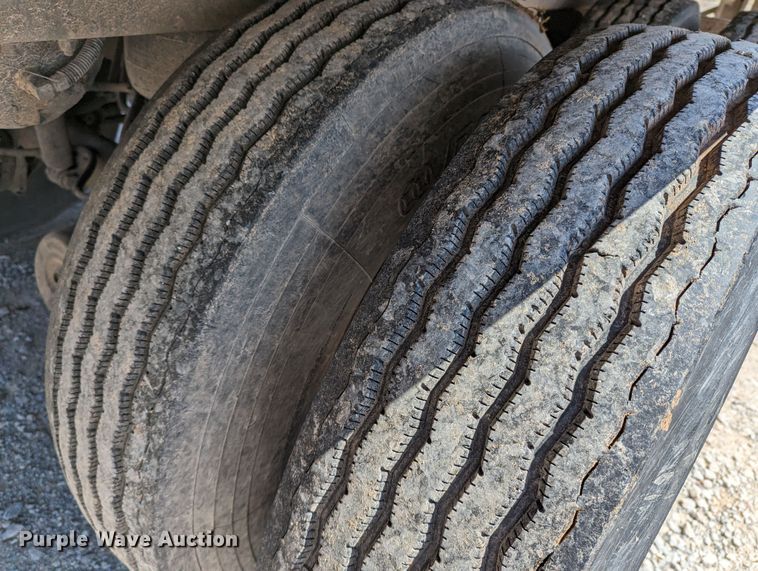 image for item LP9250 2005 Great Dane 7411TP-SA  dry van trailer