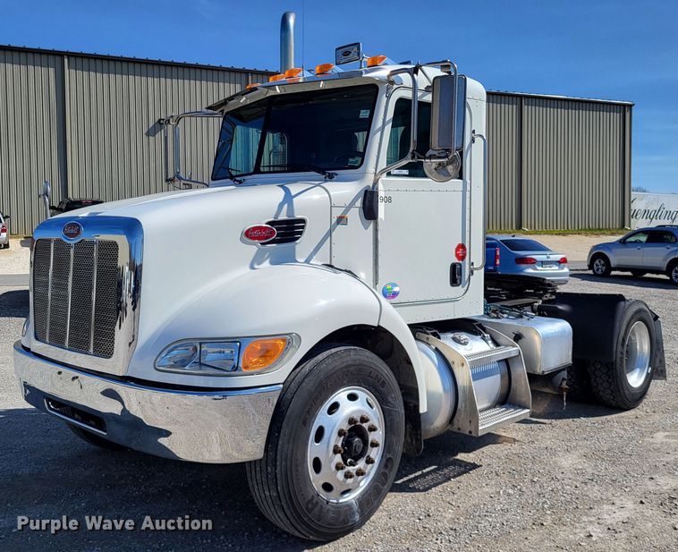 image for item LR9203 2012 Peterbilt 337  semi truck