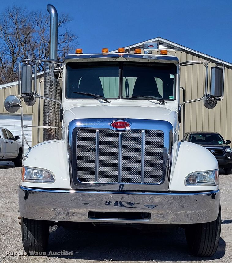 image for item LR9203 2012 Peterbilt 337  semi truck