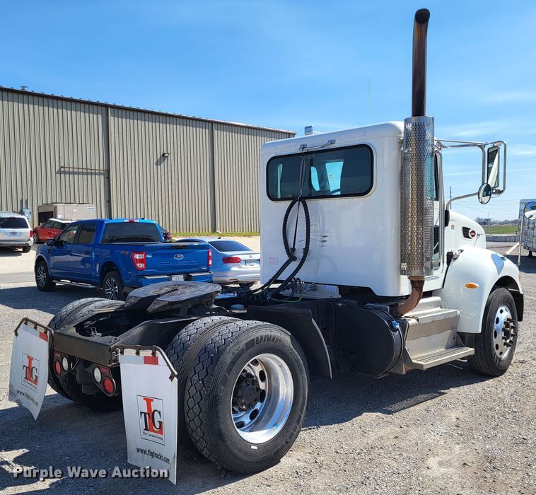 image for item LR9203 2012 Peterbilt 337  semi truck