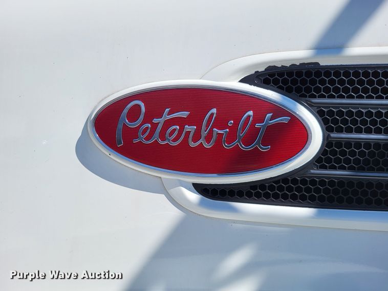 image for item LR9203 2012 Peterbilt 337  semi truck