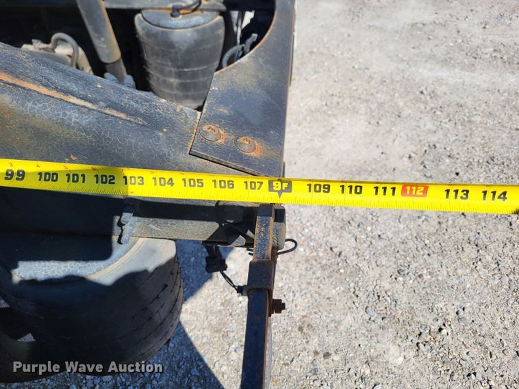 image for item LR9203 2012 Peterbilt 337  semi truck