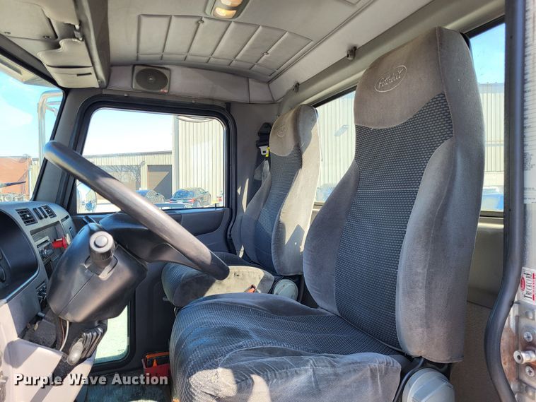 image for item LR9203 2012 Peterbilt 337  semi truck