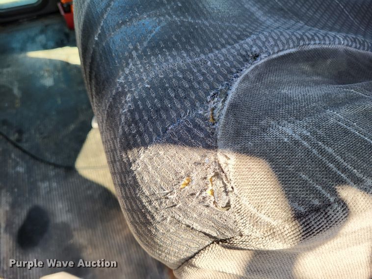 image for item LR9203 2012 Peterbilt 337  semi truck