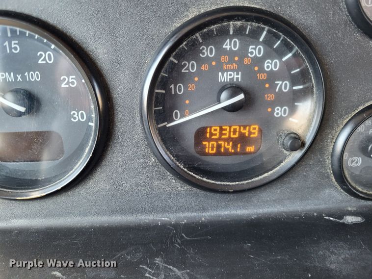 image for item LR9203 2012 Peterbilt 337  semi truck