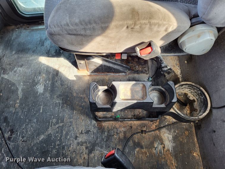 image for item LR9203 2012 Peterbilt 337  semi truck