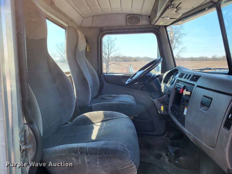 image for item LR9203 2012 Peterbilt 337  semi truck