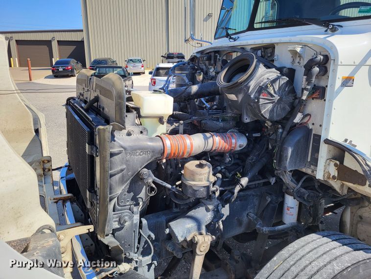 image for item LR9203 2012 Peterbilt 337  semi truck