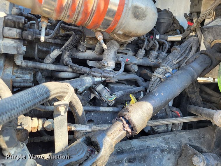 image for item LR9203 2012 Peterbilt 337  semi truck