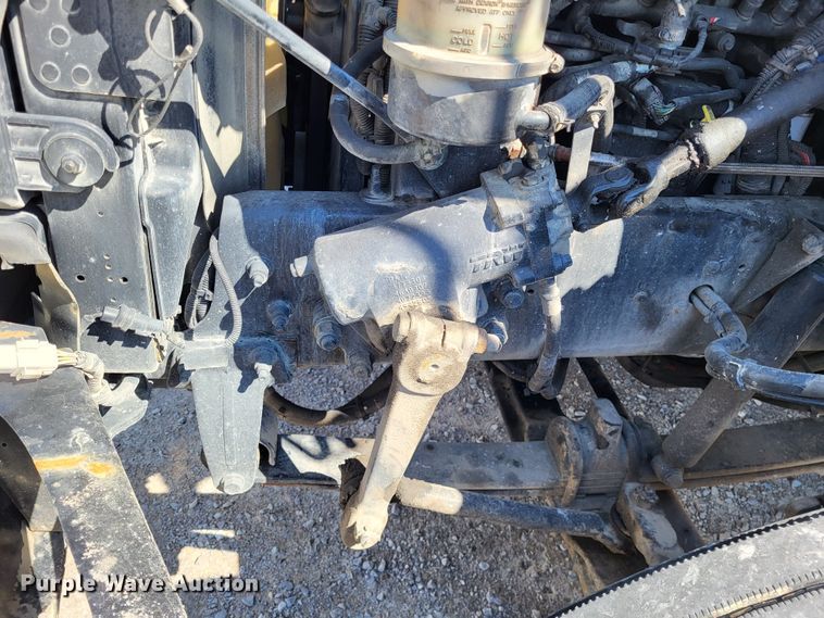 image for item LR9203 2012 Peterbilt 337  semi truck