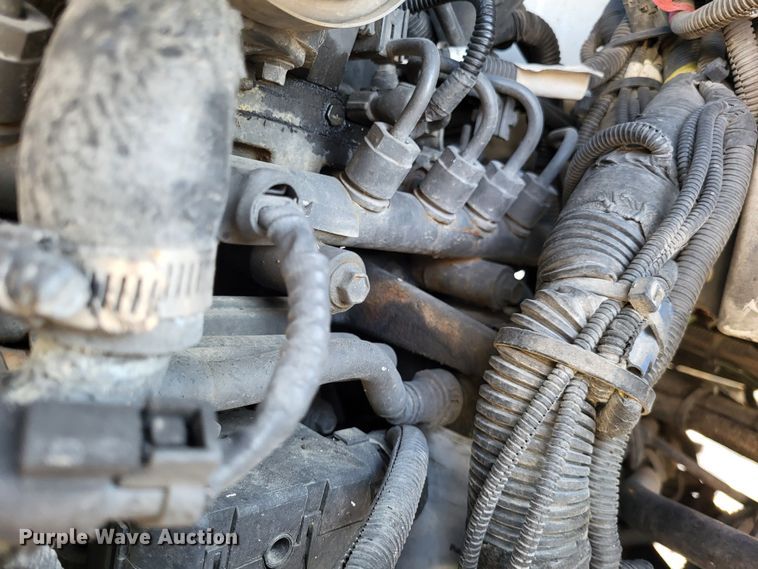 image for item LR9203 2012 Peterbilt 337  semi truck