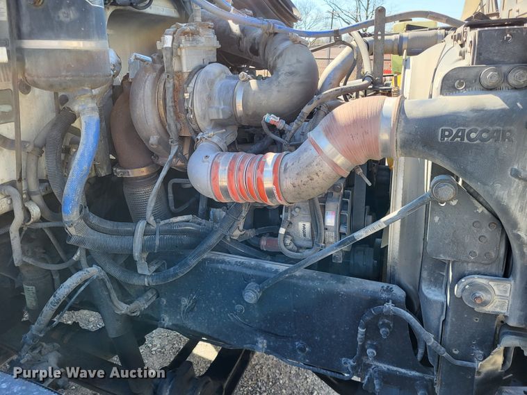 image for item LR9203 2012 Peterbilt 337  semi truck