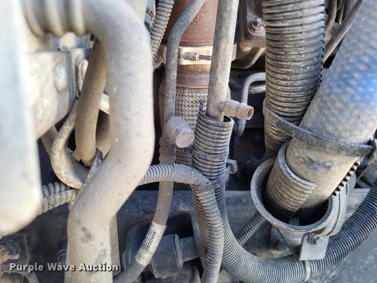 image for item LR9203 2012 Peterbilt 337  semi truck