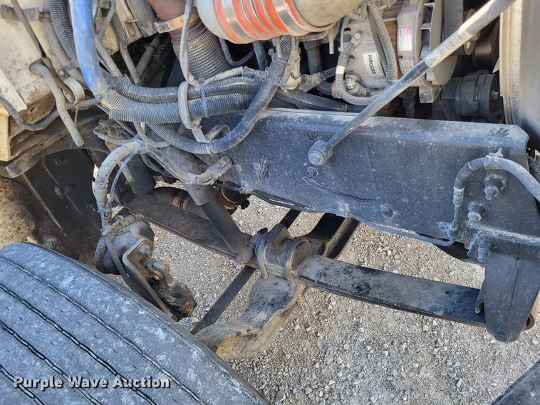 image for item LR9203 2012 Peterbilt 337  semi truck