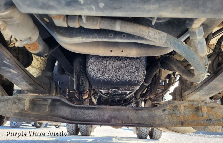 image for item LR9203 2012 Peterbilt 337  semi truck