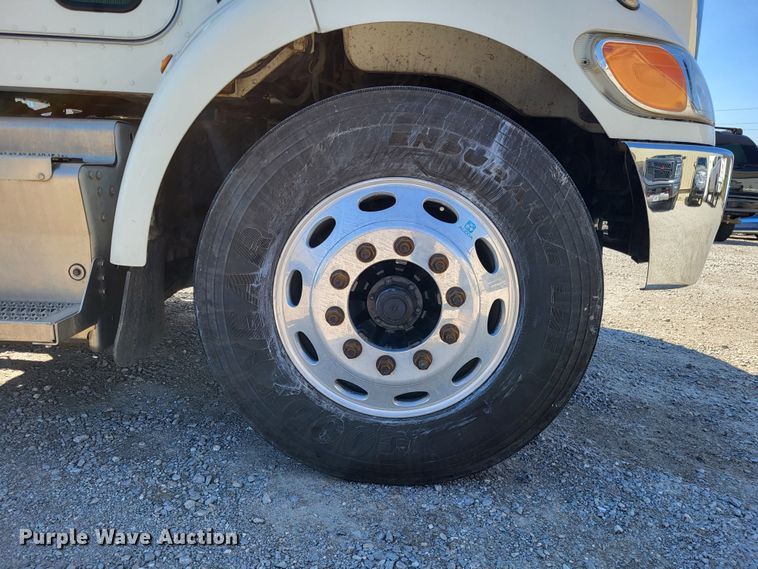 image for item LR9203 2012 Peterbilt 337  semi truck