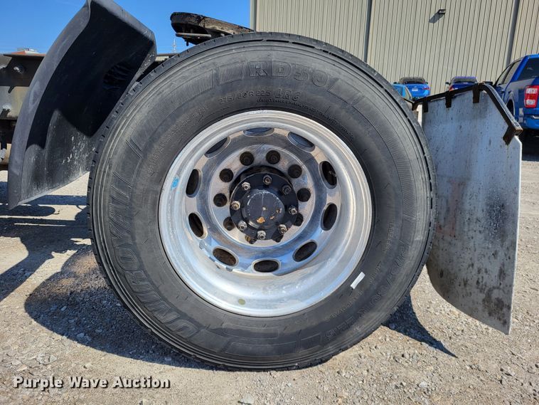 image for item LR9203 2012 Peterbilt 337  semi truck