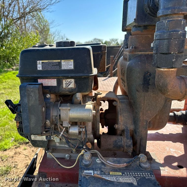 image for item LR9616 2003 International 8600  flatbed truck