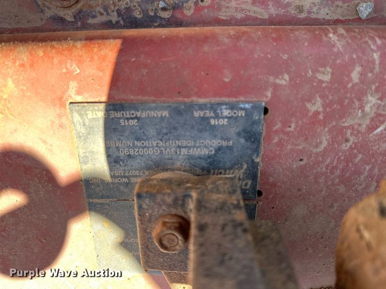 image for item LR9616 2003 International 8600  flatbed truck