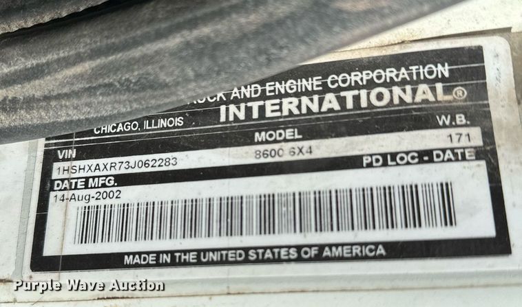 image for item LR9616 2003 International 8600  flatbed truck