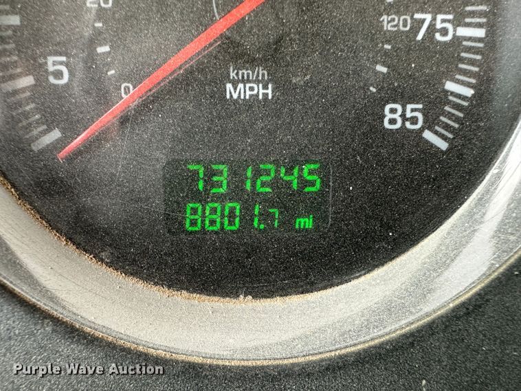 image for item LT9208 2012 Kenworth T800  semi truck