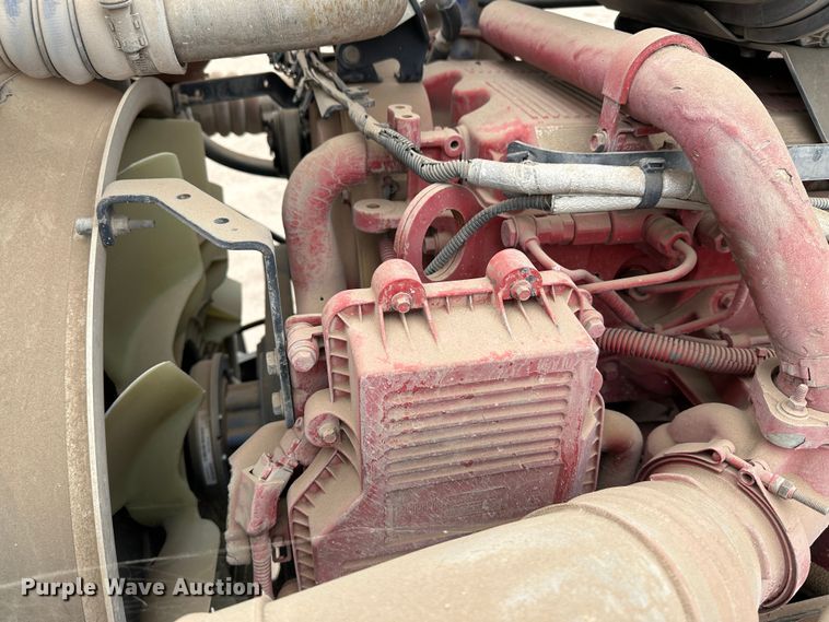 image for item LT9208 2012 Kenworth T800  semi truck