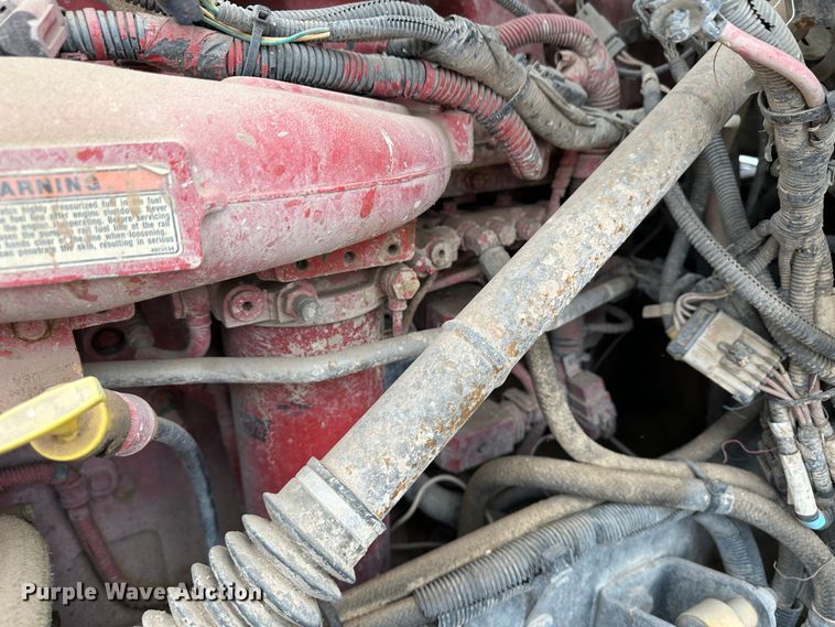 image for item LT9208 2012 Kenworth T800  semi truck