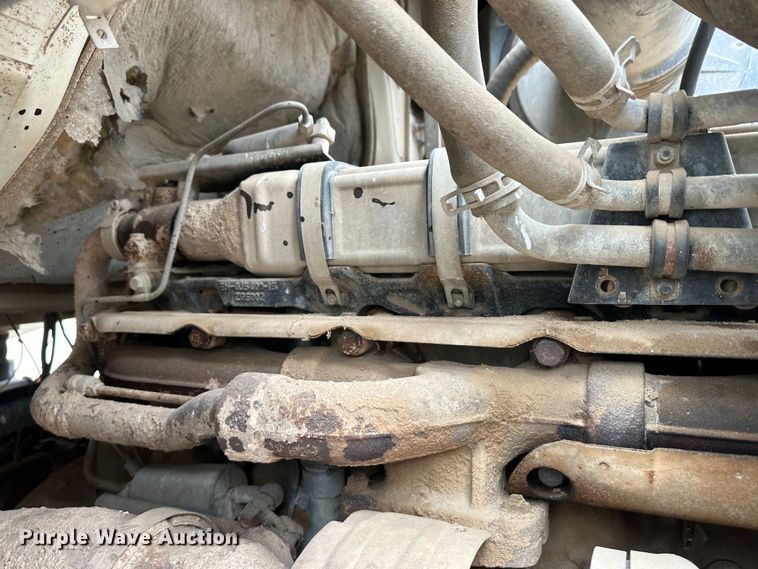 image for item LT9209 2005 Sterling L9500  feed delivery truck