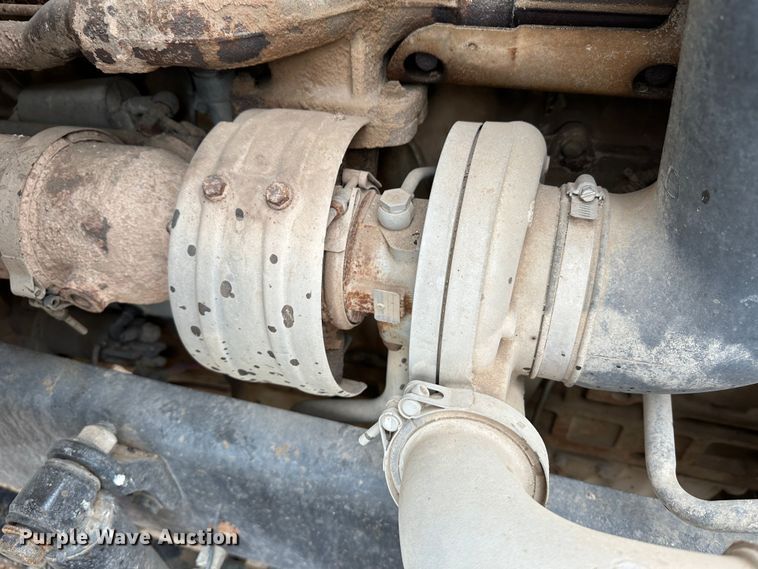 image for item LT9209 2005 Sterling L9500  feed delivery truck