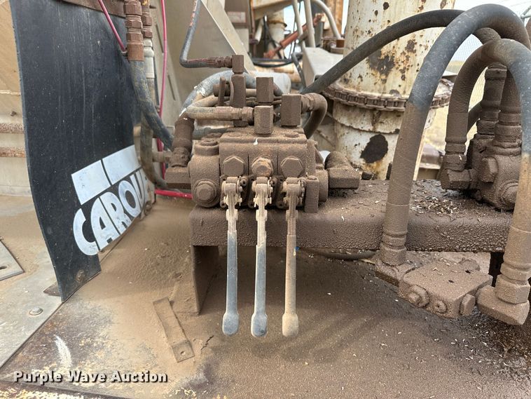 image for item LT9225 2003 Pinson AA8/D298FRD7AAA  feed delivery trailer