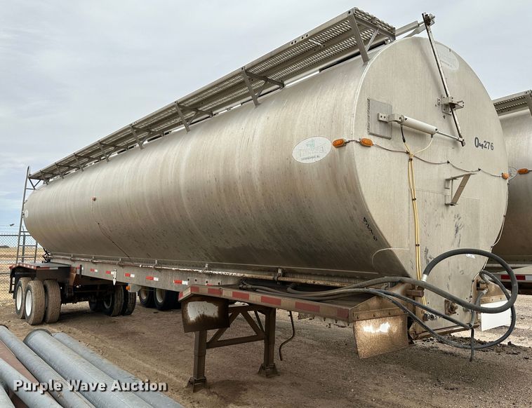 image for item LT9226 1999 Pinson AA84V258FRD7A7AP/U  feed delivery trailer