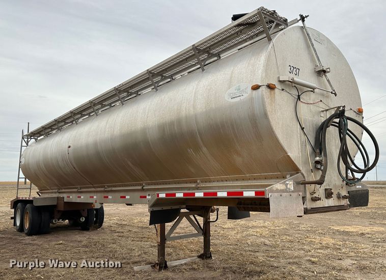 image for item LT9227 2005 Pinson  feed delivery trailer