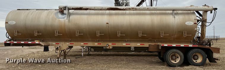 image for item LT9227 2005 Pinson  feed delivery trailer