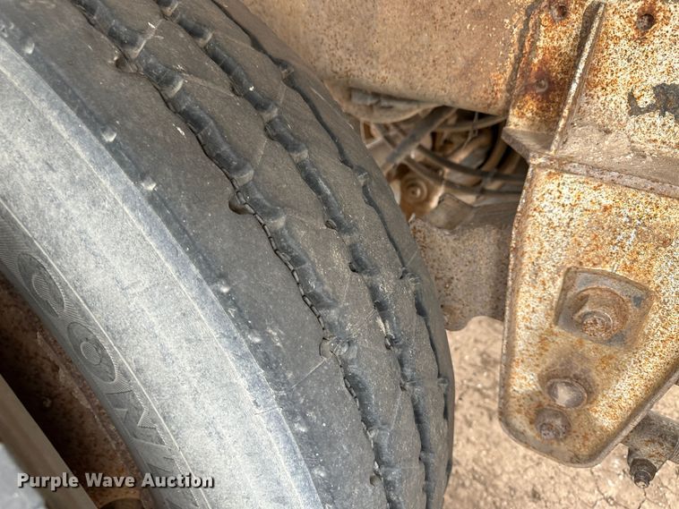 image for item LT9228 1998 Warren  feed delivery trailer