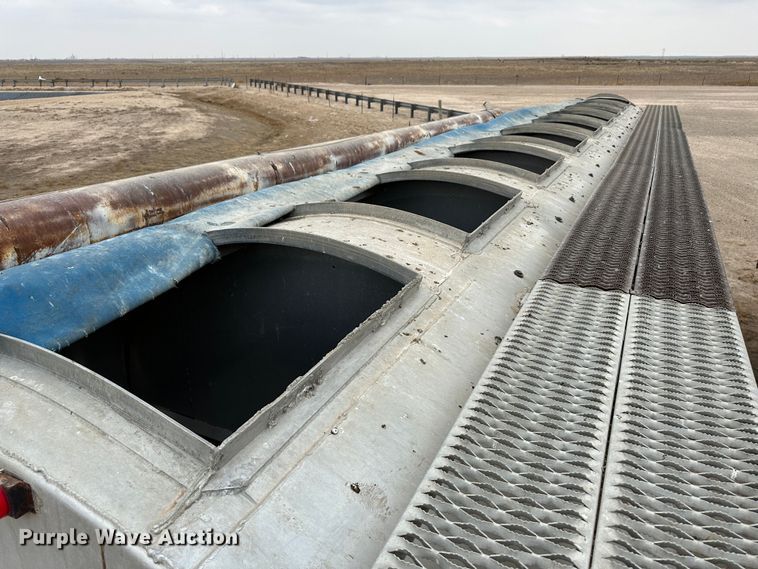 image for item LT9235 1990 Pinson  feed delivery trailer