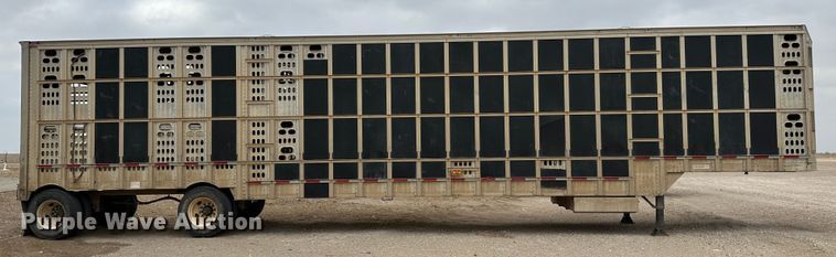 image for item LT9237 2007 Barrett  livestock trailer