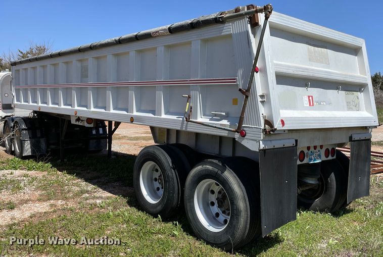 image for item MM9460 1993 CMC T-102  end dump trailer