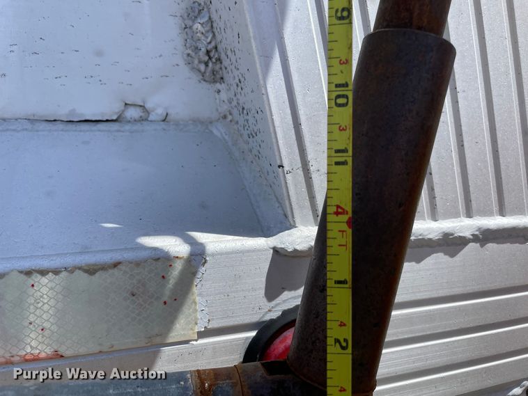 image for item MM9460 1993 CMC T-102  end dump trailer