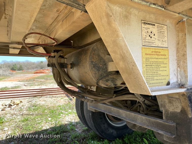 image for item MM9460 1993 CMC T-102  end dump trailer