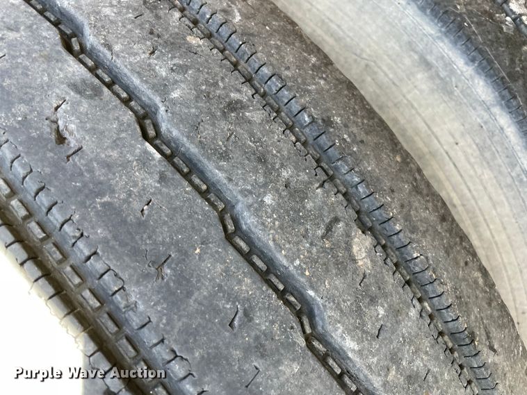 image for item MM9460 1993 CMC T-102  end dump trailer