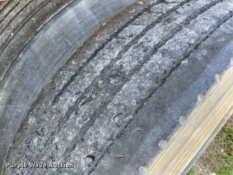 image for item MM9460 1993 CMC T-102  end dump trailer