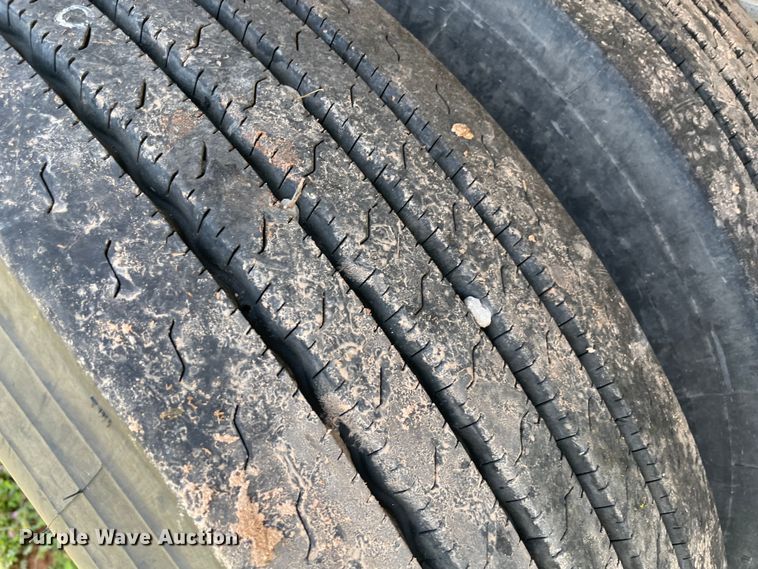 image for item MM9460 1993 CMC T-102  end dump trailer