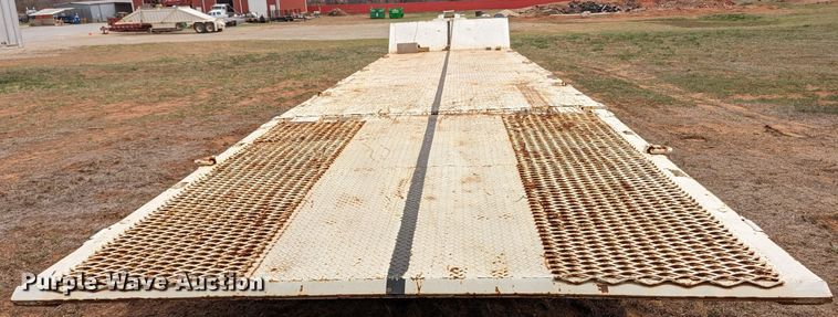 image for item MN9840 1976 Muv-All 4534A  drop deck equipment trailer