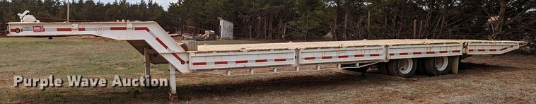 image for item MN9840 1976 Muv-All 4534A  drop deck equipment trailer