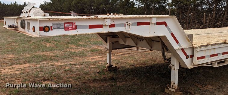 image for item MN9840 1976 Muv-All 4534A  drop deck equipment trailer