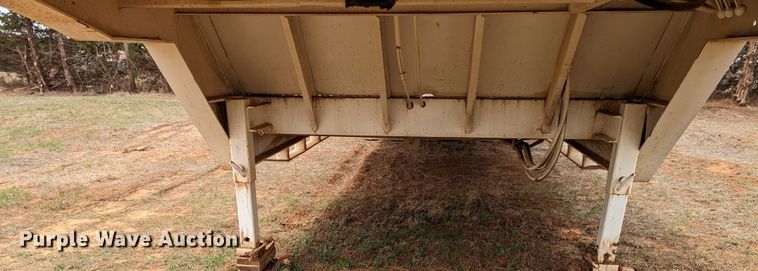 image for item MN9840 1976 Muv-All 4534A  drop deck equipment trailer