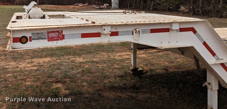 image for item MN9840 1976 Muv-All 4534A  drop deck equipment trailer